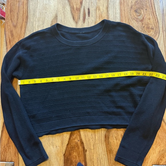 Lululemon cropped cotton sweater size 8 - Picture 7 of 8